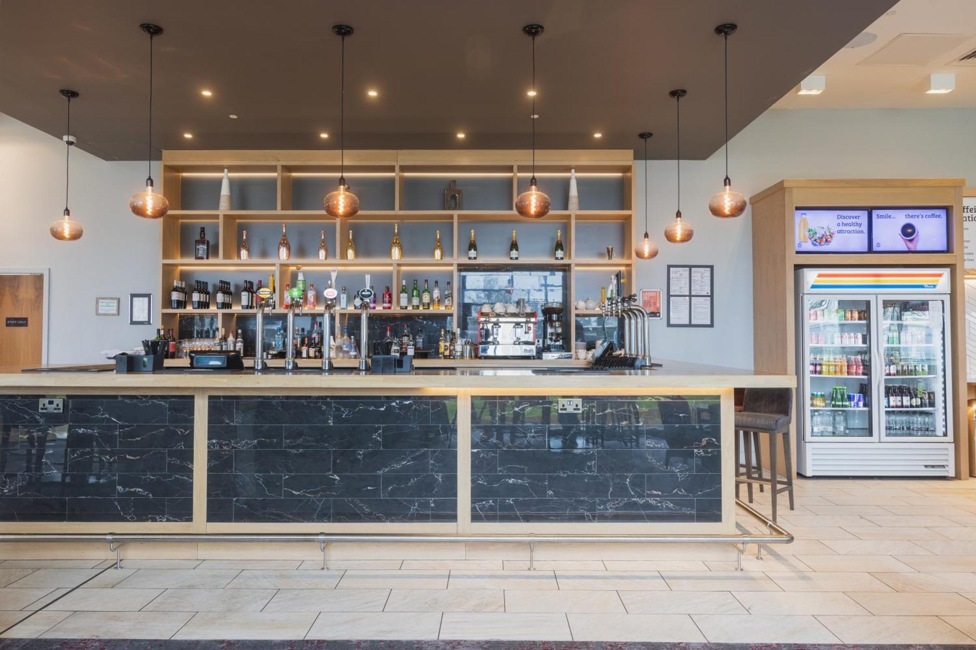 Hilton Garden Inn Birmingham Airport Uk Bickenhill Bagian luar foto