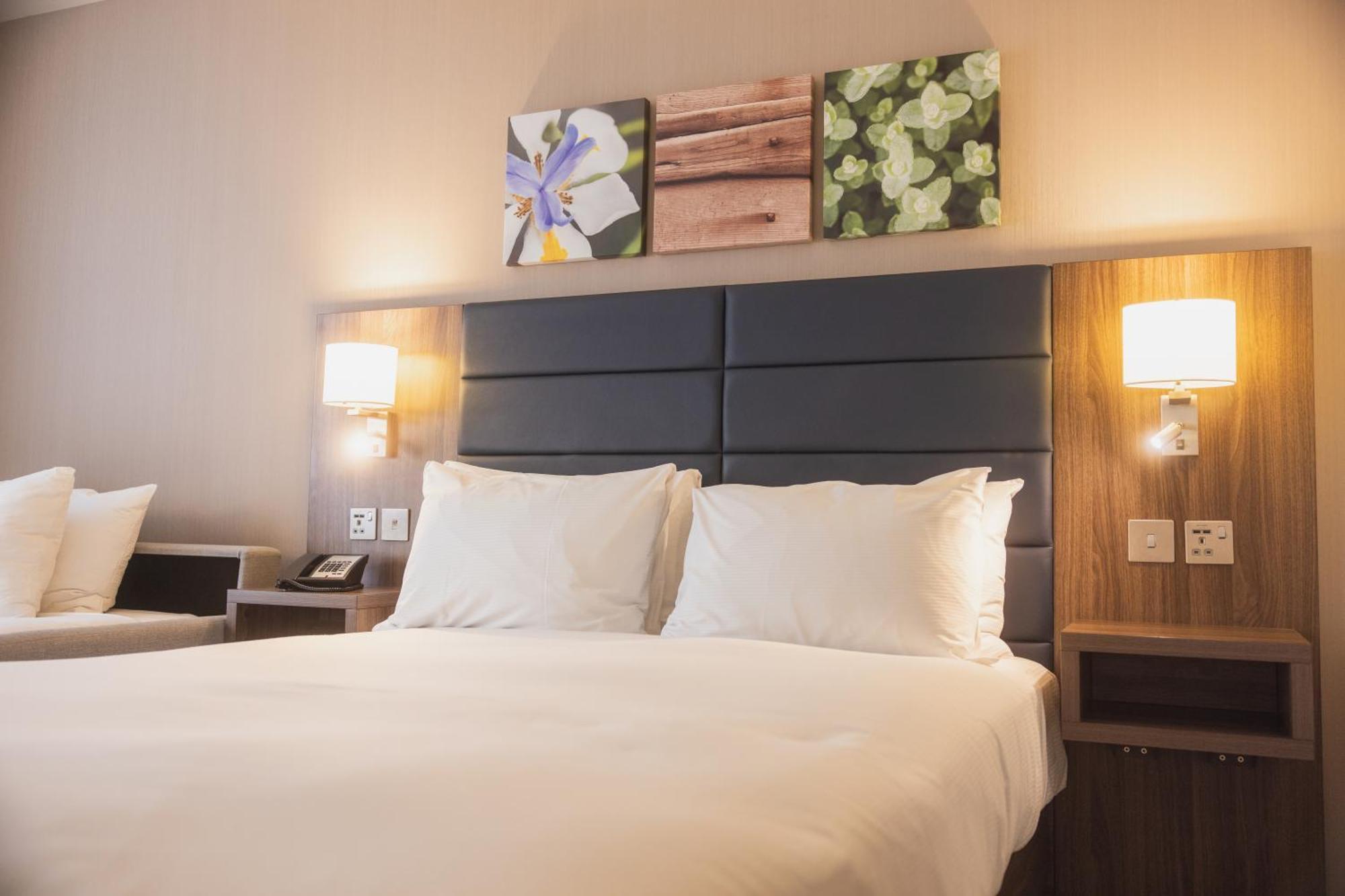 Hilton Garden Inn Birmingham Airport Uk Bickenhill Bagian luar foto